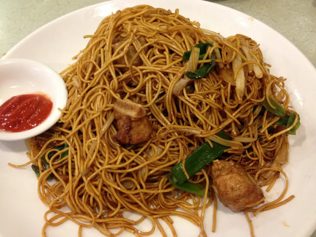 乾炒排骨面 - 金城粉面餐厅"s photo in tai wai hong