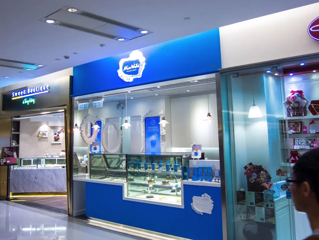 Alice Wild Luscious的相片 – 香港尖沙咀的美国