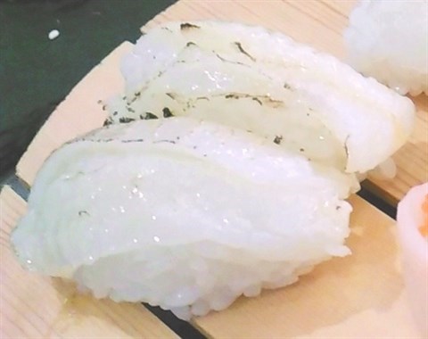 火炙左口魚裙邊壽司 - 旺角的三井日韓料理