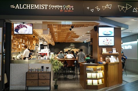 GABEE，是台灣咖啡大師林東源先生的咖啡館，作為GABEE的概念店，主打就是由林東源監督的創意咖啡。 - 尖沙咀的牧羊少年創意咖啡館 by GABEE.