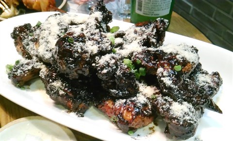 黑胡椒烤雞 - 銅鑼灣的Goobne Chicken