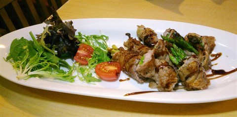 燒汁露筍牛肉卷 - 銅鑼灣的蕎道樂居酒屋