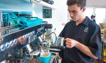 【社企。滋味搜影】異國人在香港。樂活西餐