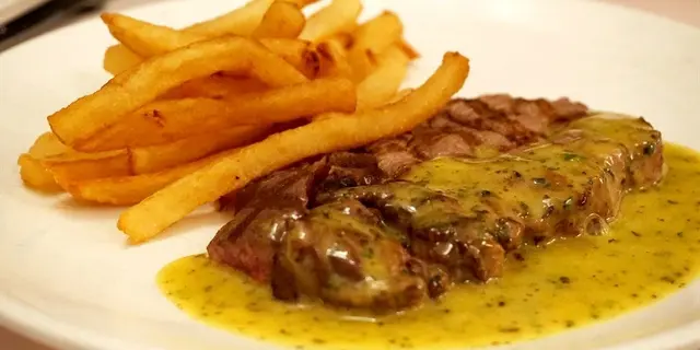 聖誕浪漫下 撐檯腳鋸法國扒　