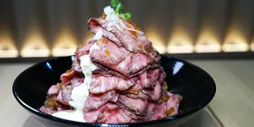 东京牛肉油拌面专门店 10cm高重量级牛肉丼