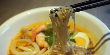 九龙湾新开面食专门店　必试骨胶原牛美番茄汤面(有片)