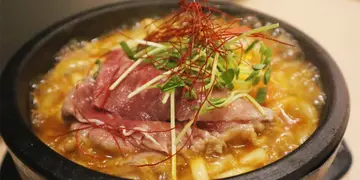 乌冬控必试！五款汤底熬足12小时 旺角新开石烧手打乌冬专门店(有片)