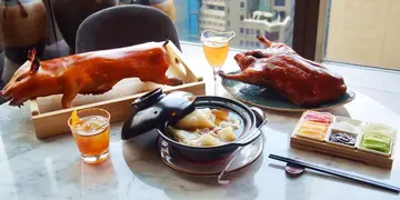 居高臨下歎香檳蝦餃、片皮烤鴨  中環新開靚景摩登中菜館