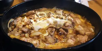 一雞二食！鹿兒島薩摩赤雞壽喜燒套餐 銅鑼灣日式簡約風餐廳新菜單(有片)