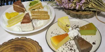 旺角悠闲风楼上café     3、4月限定优惠：加1蚊任食轻盈日本直送蛋糕