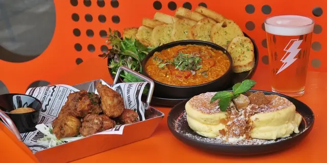 朝啡晚酒   将军澳新开抢眼橙色café   推介椰香蟹肉咖喱 + 松软伯爵茶梳乎厘