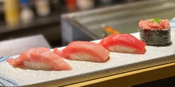 5大親民壽司小店推介！席前即製、抵食特大海膽壽司
