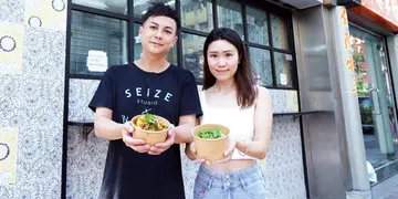 【专访】米芝莲川式凉皮店 创日卖350碗记录 要将两姊妹凉皮变成潮流