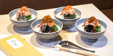 日本人氣過江龍海鮮丼 「一丼二食」 秘製鯛魚湯漬飯增鮮味