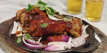 地道鑊氣小炒店合集 嘆鐵板黑椒豬手、蔥焗肉蟹煎腸粉