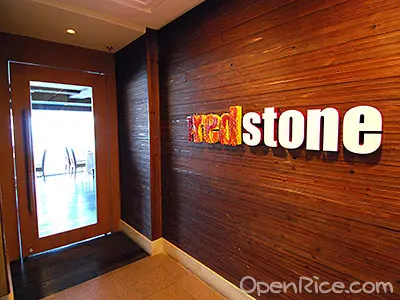 Red Stone Bar & Grill
