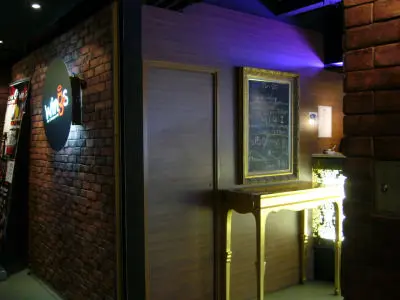 Wings Bar & Restaurant