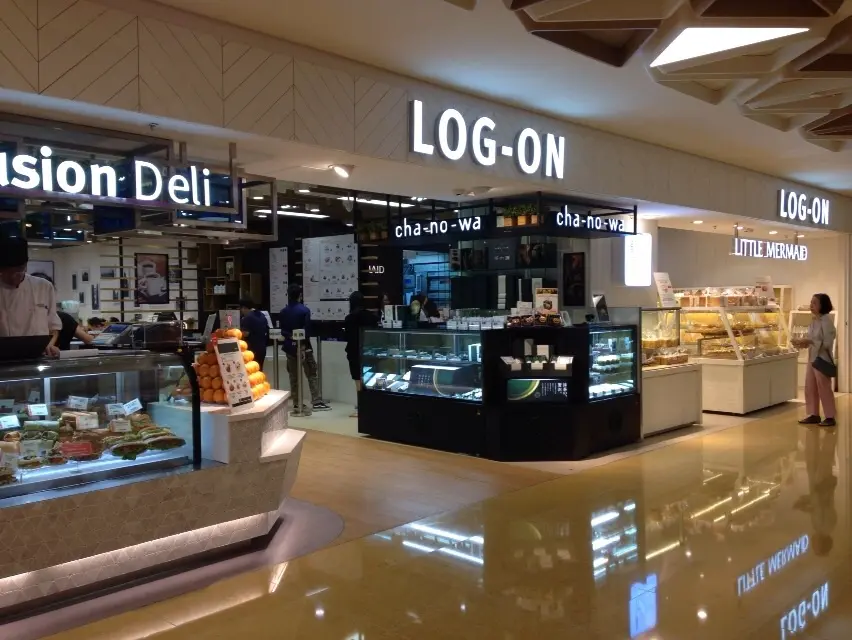 LOG-ON Café