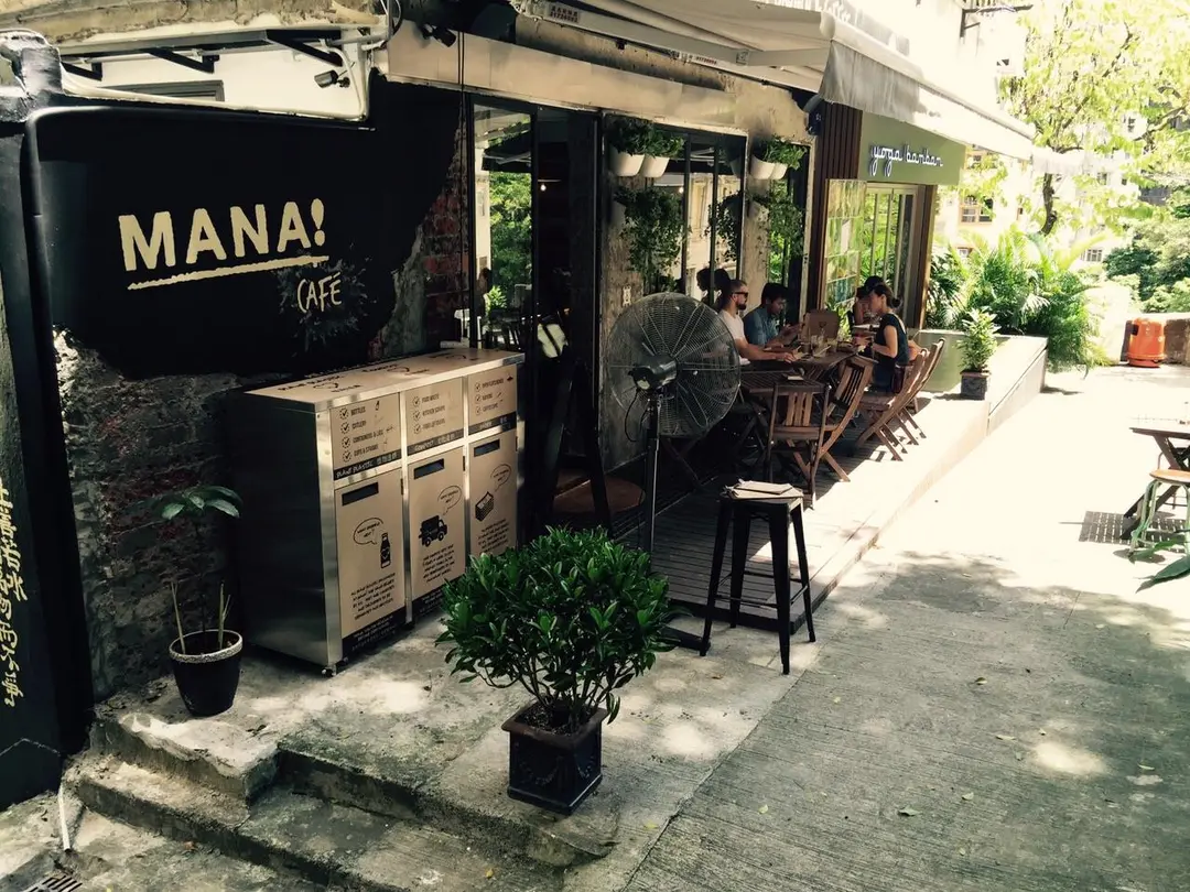 MANA! Cafe