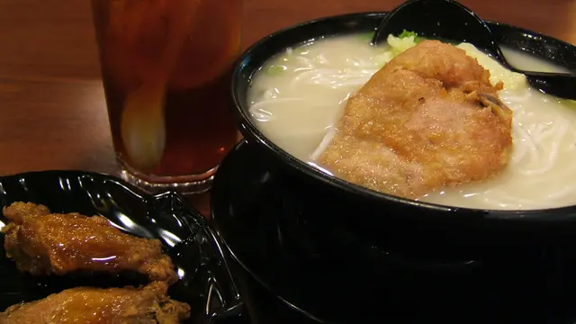 香矛豬扒米線、甜脆雞翼及凍檸檬茶