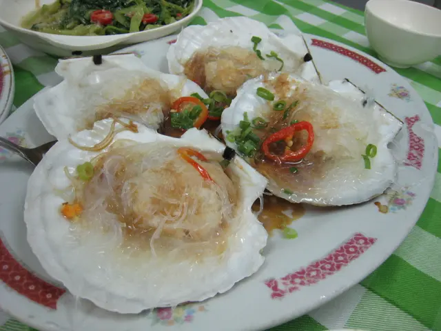 蒜茸粉絲蒸扇貝