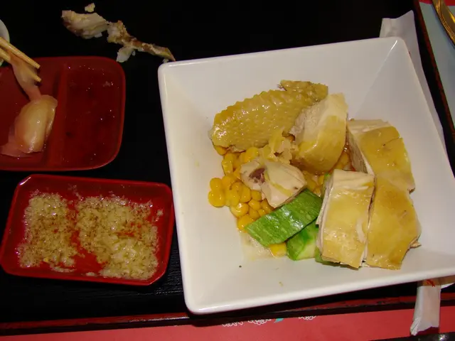 普普通通的海南雞飯 (這是已經吃了幾件雞的份量)