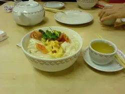 茄蛋刀削麵