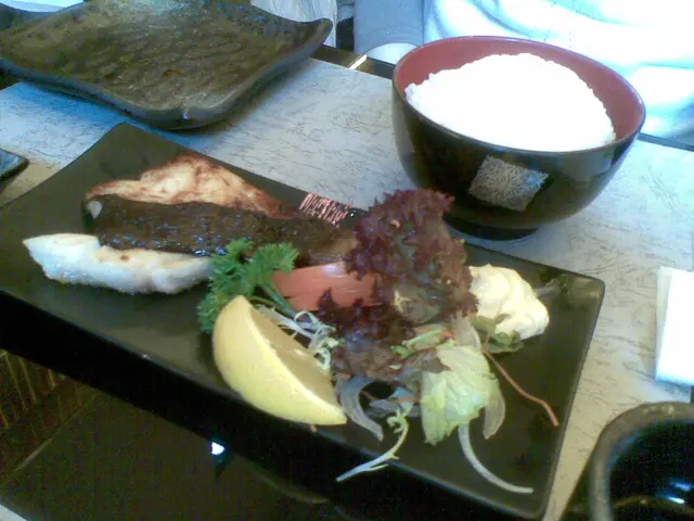 燒銀雪魚看起來燒得不錯,魚皮是微焦的