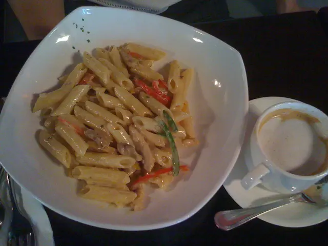 白汁鶢絲長通粉