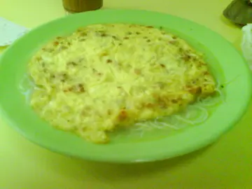 咸牛肉炒蛋米粉