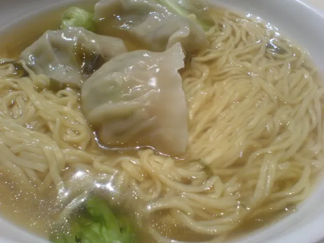 昆布湯底餃子麵