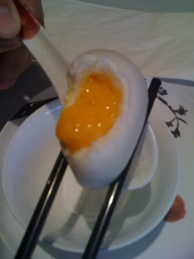 真係流沙嘅奶皇包