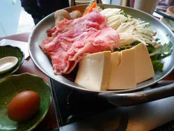 午肉火鍋定食