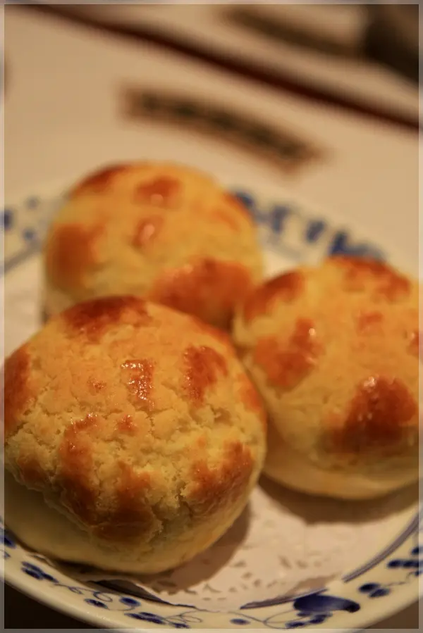 「菠蘿叉燒包」