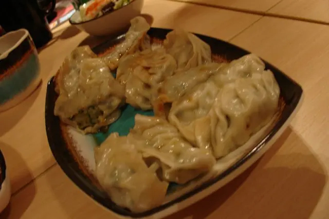 菜多...冇咩肉...但一件半件試下都ok