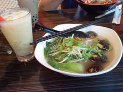 味道普普通通,算是唯一安慰!