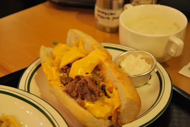 芝士牛肉三文治