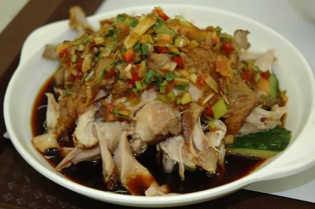 令人有點兒失望的馳名手撕雞