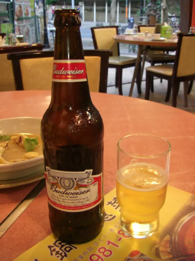 酒味很淡的Budweiser beer $16