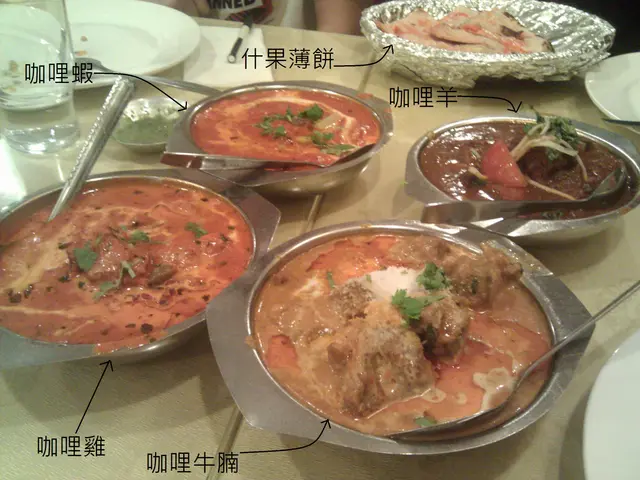 咖哩蝦、牛腩、雞及羊