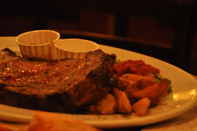 慢烤燒美國安格斯牛肉=]