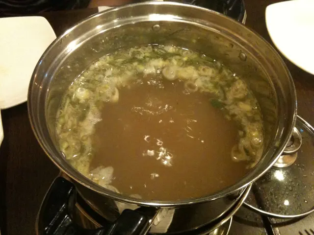 醋鍋牛肉既湯鍋,後期所有墊底菜都落晒去