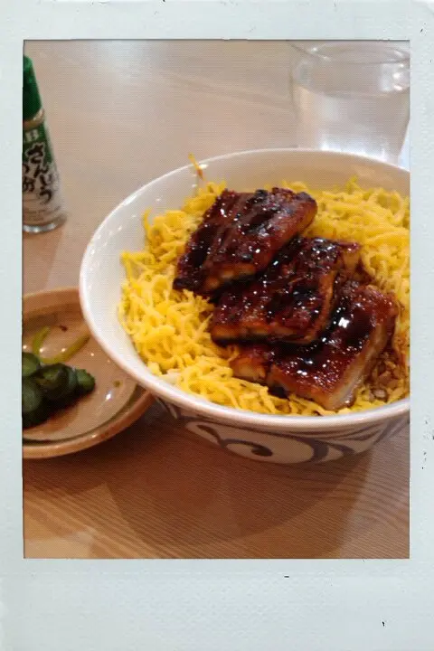 鰻魚好鬼厚