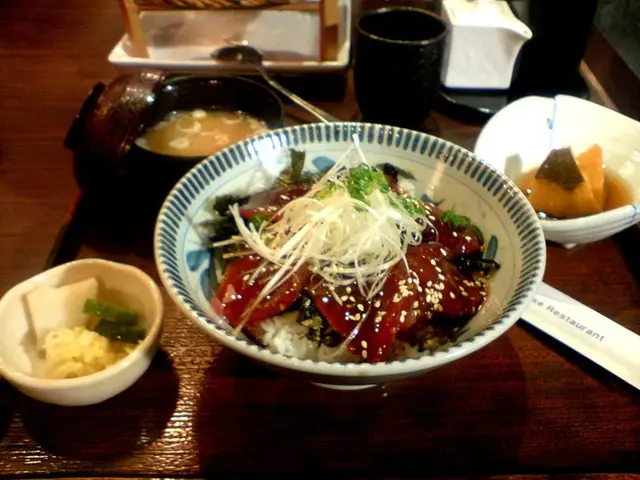 吞拿魚醬油漬飯