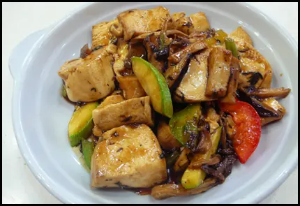 欖菜野菌炆豆腐