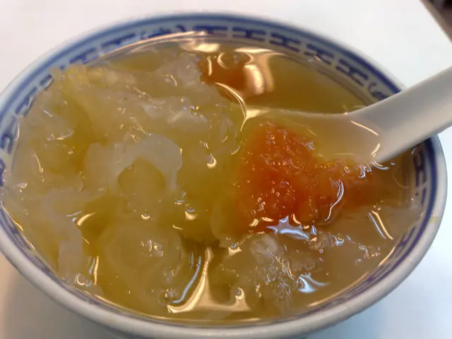 木瓜雪耳糖水(之前影既, $6一碗質素ok)