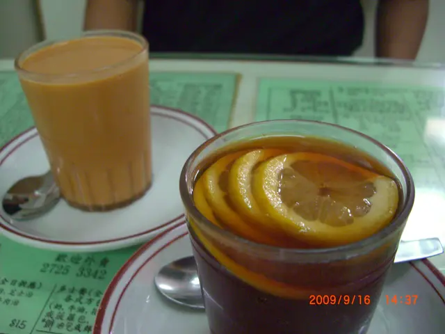 熱奶茶、熱檸茶