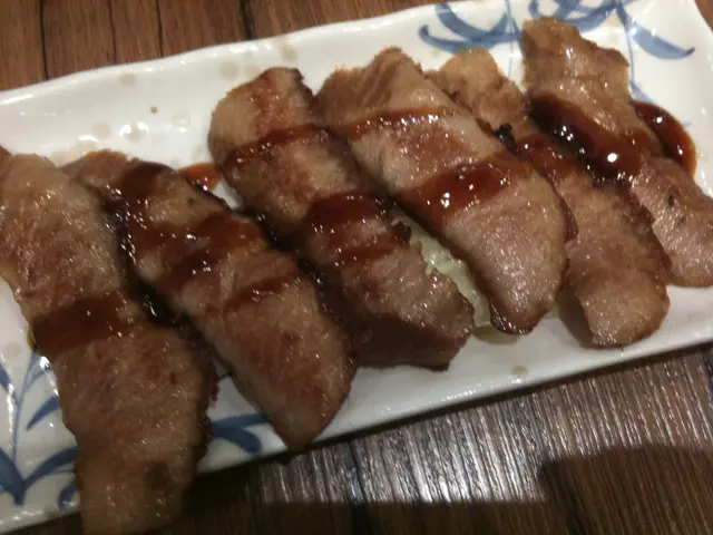 炸得幾脆可惜略嫌乾身既豬頸肉