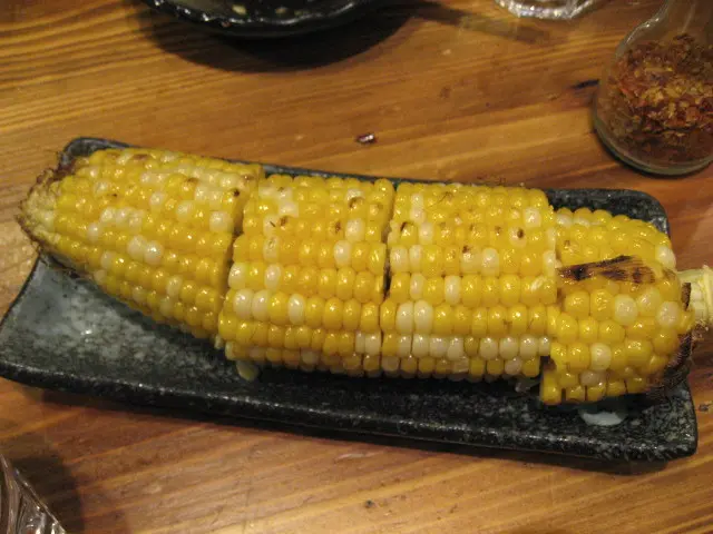 不可不吃的燒原條生燒玉米