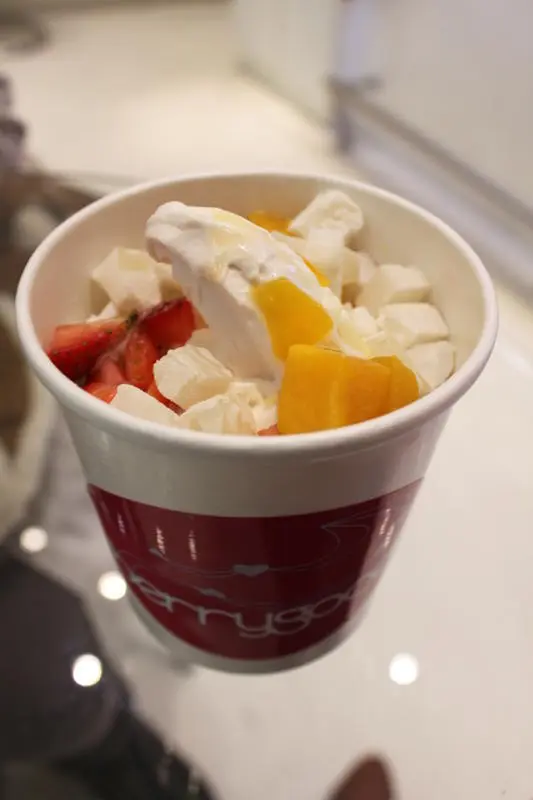 BLUEBERRY味! 每次都會配mochi ~